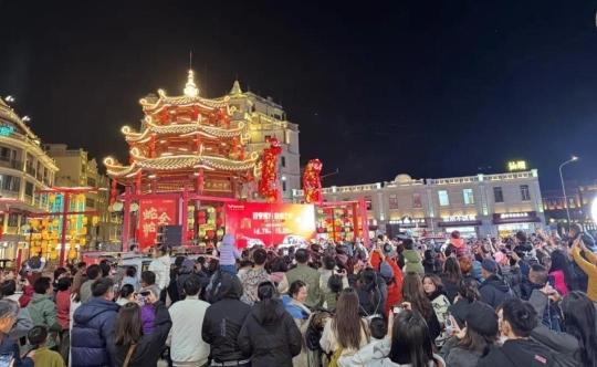 請到廣東過大年丨汕頭躋身全國“年味小城”，百變魔方年貨集市開市